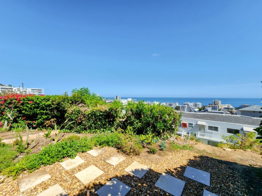 To Let 1 Bedroom Property for Rent in Sea Point Western Cape